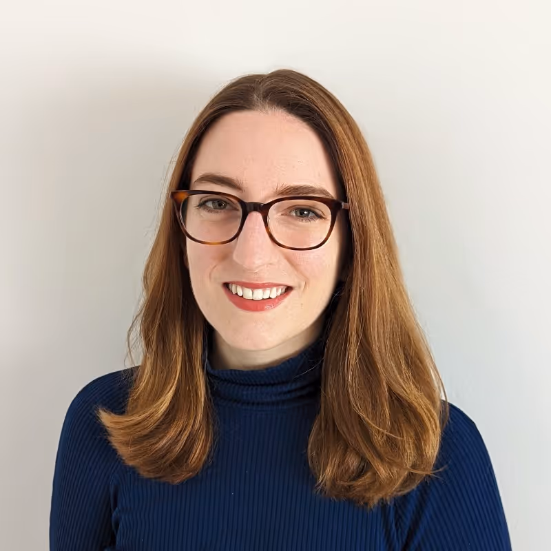 Alexandra Sunderland headshot